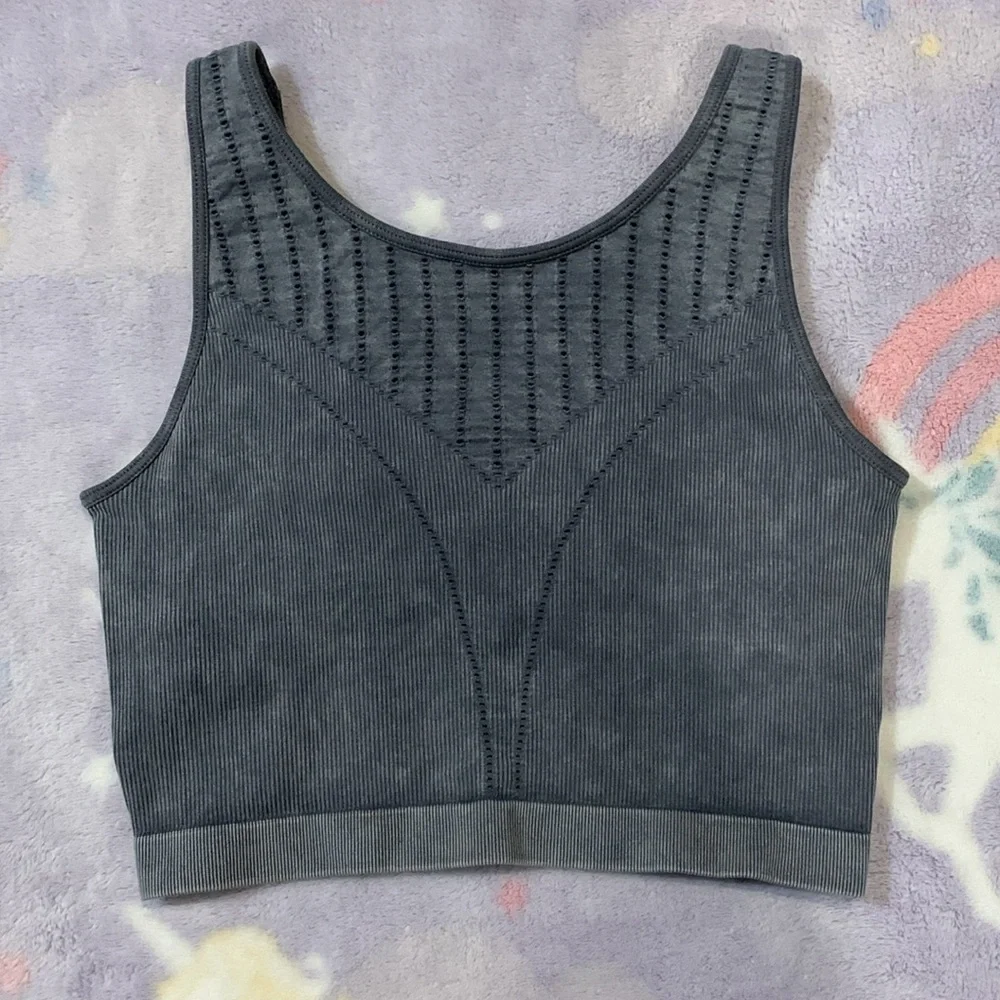 Freely Women’s Rose Seemless Low Support Sports Bra - Picture 4 of 8